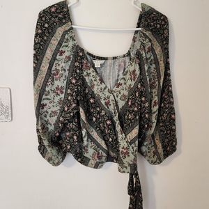 American Eagle Crop Blouse